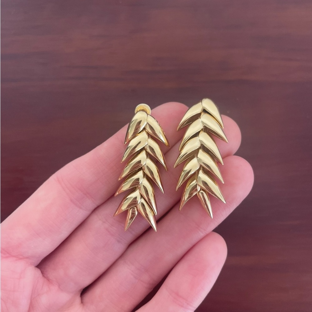 Bevza Short Spikelets Earrings